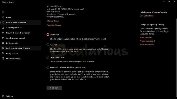 Windows Defender Scanning Options Windows Defender displaying Quick Scan, Full Scan, Customised Scan, and Offline Scan options.