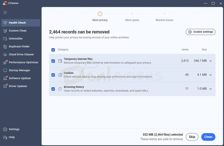 ccleaner-7-pro-health-check CCleaner 7 Pro Health Check showing 2,464 records that can be removed, including temporary internet files, cookies, and browsing history