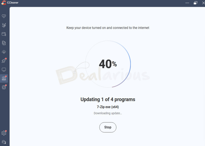 ccleaner-pro-updating-outdated-apps CCleaner Pro updating outdated software with the progress shown on screen